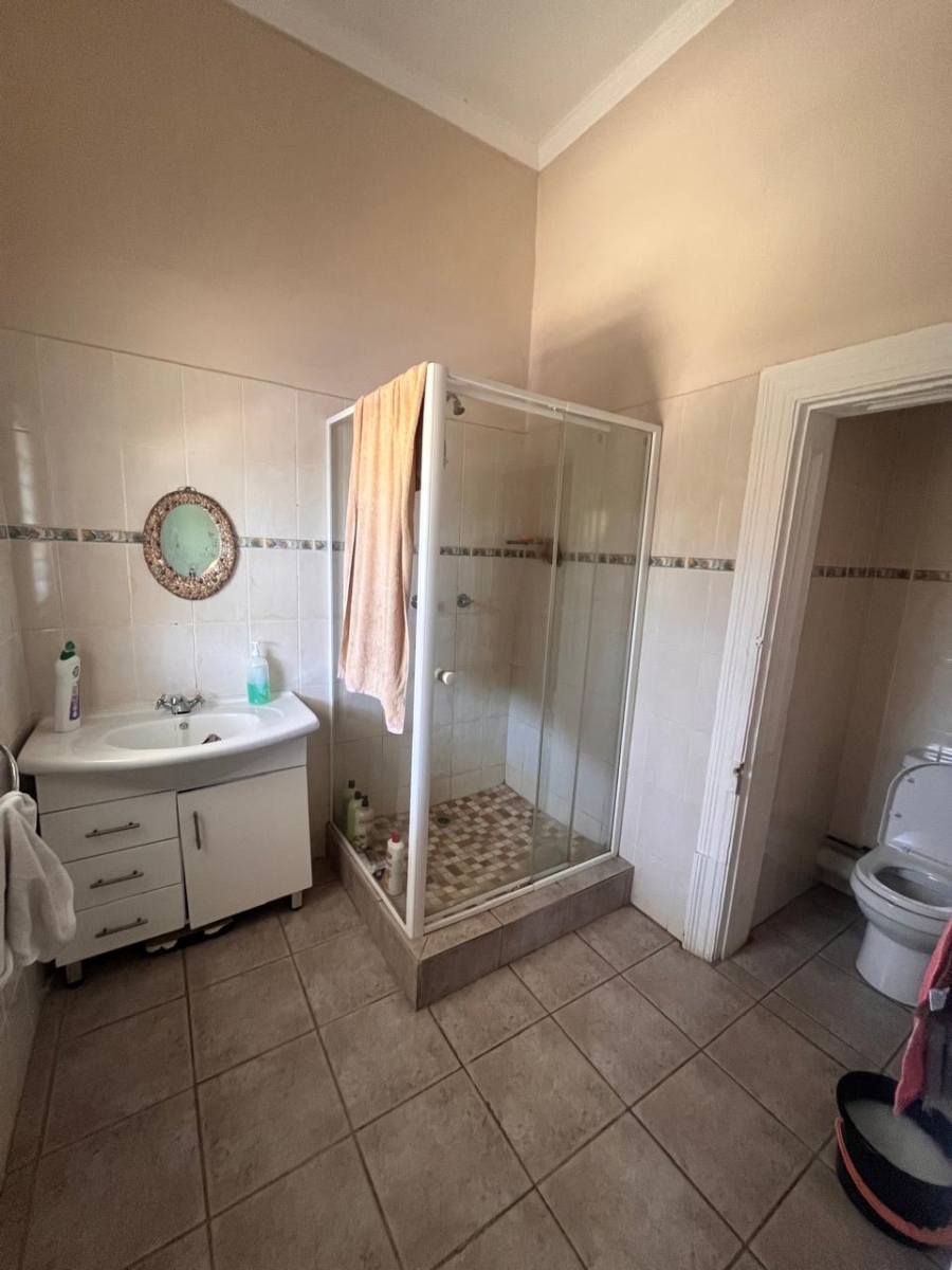 5 Bedroom Property for Sale in Cambridge Eastern Cape